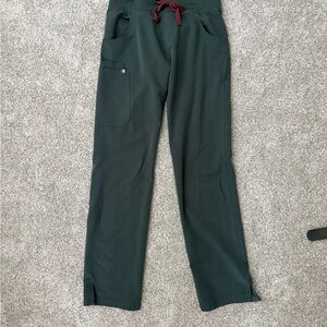 Figs Women's Kade Cargo Pants in Bonsai small tall